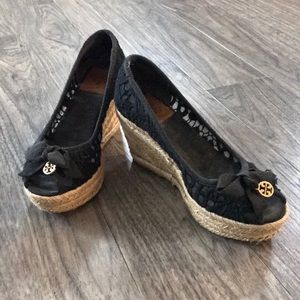 Like New Tory Burch Black Wedges